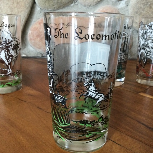 Vintage Hazel Atlas Transportation Glasses Set of Four - Picture 2 of 6